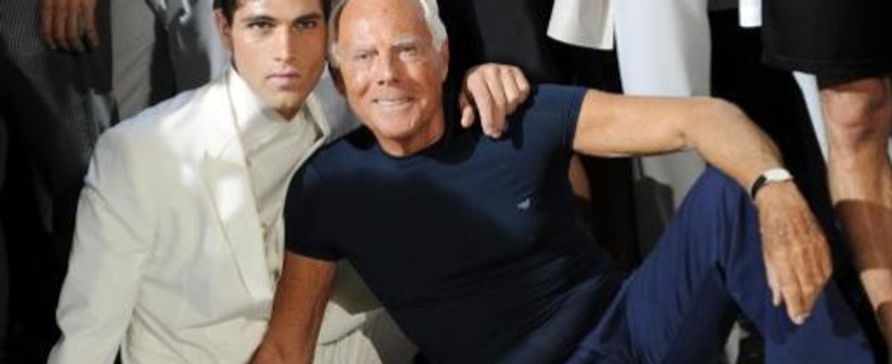 Giorgio Armani e lo stile digitale: scarpe e giacche trasparenti, pantaloni  traforati (FOTO VIDEO) - HuffPost Italia