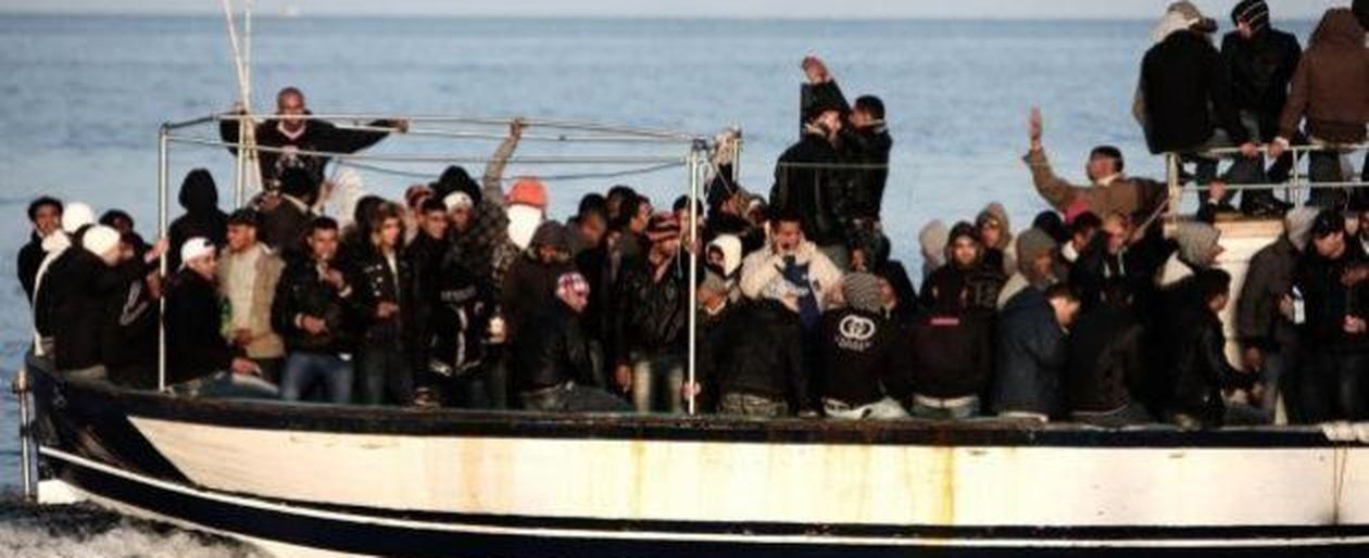 Le lettere d'amore dei migranti morti in mare. Messaggi mai spediti ...