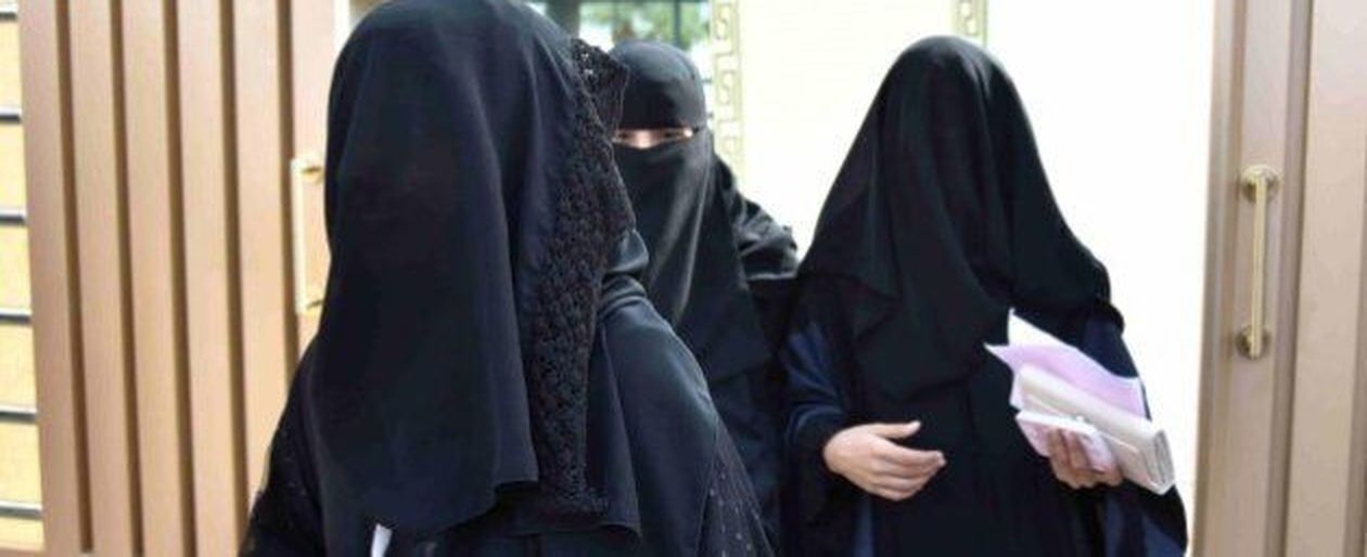 Arabia Saudita, donne elette costrette in una sala dalla quale