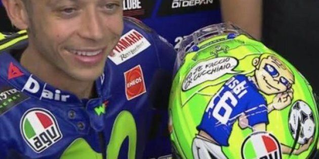 Il casco di Valentino Rossi è una straordinaria dedica a Totti (e a Hayden)  - HuffPost Italia