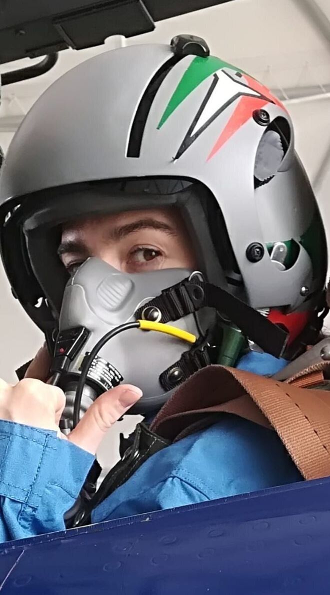 Kasia Smutniak vola con le Frecce Tricolore: \