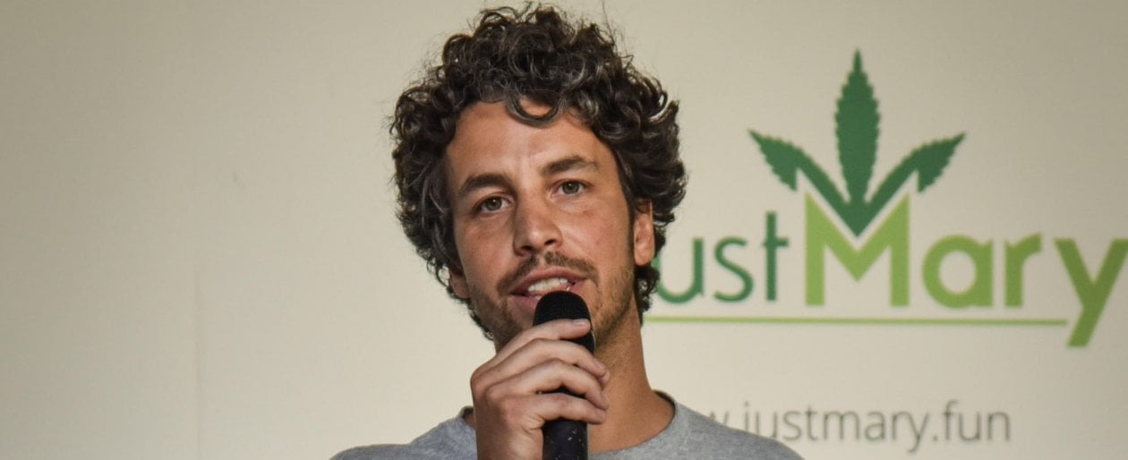  Coltivo Erba In Casa Polemica Sull ex Sardina Santori Il Sindaco Di 