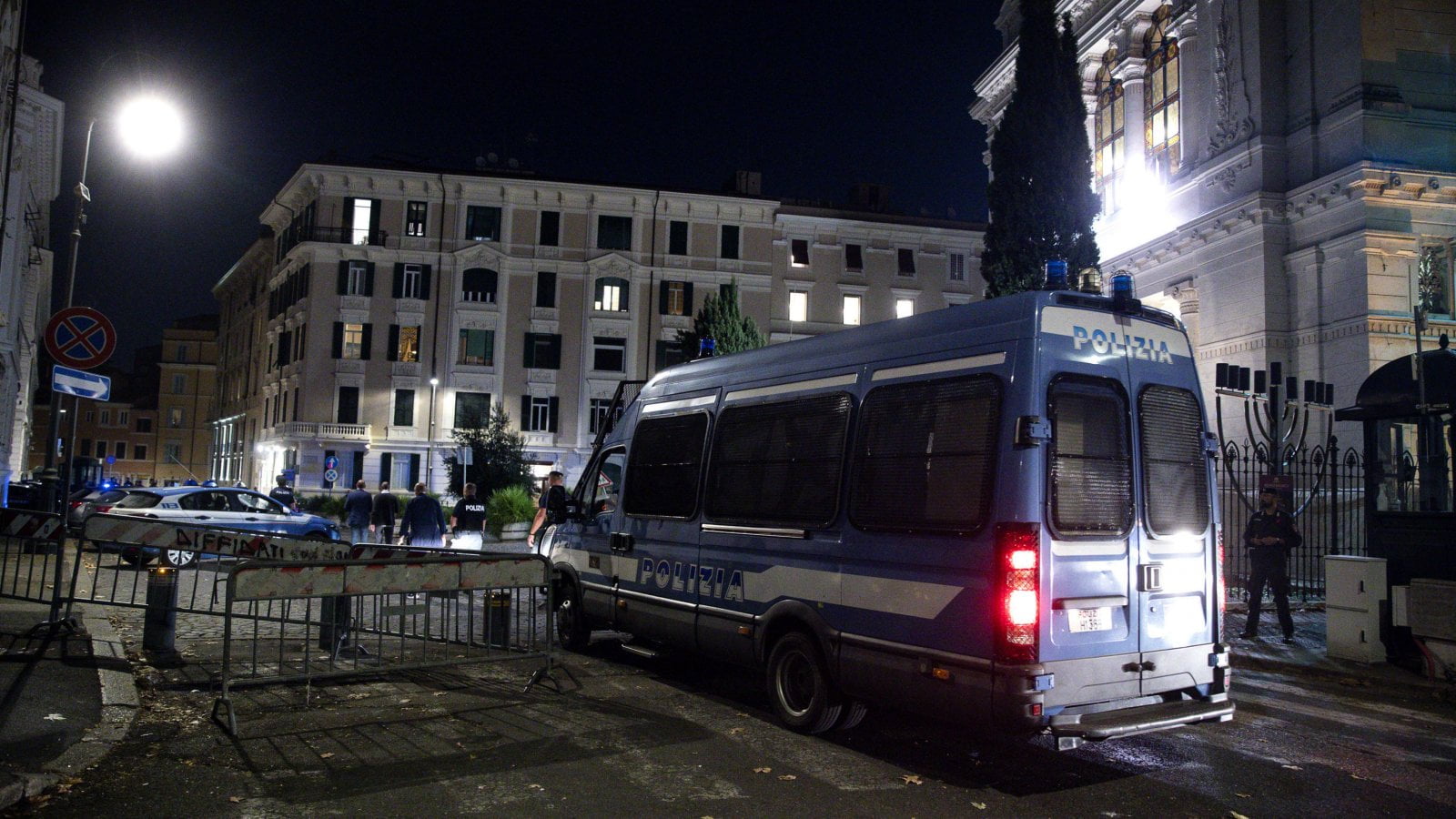 Maggiore vigilanza sugli obiettivi israeliani in Italia.  Vertici di P. Chigi, unanime nel condannare i partiti