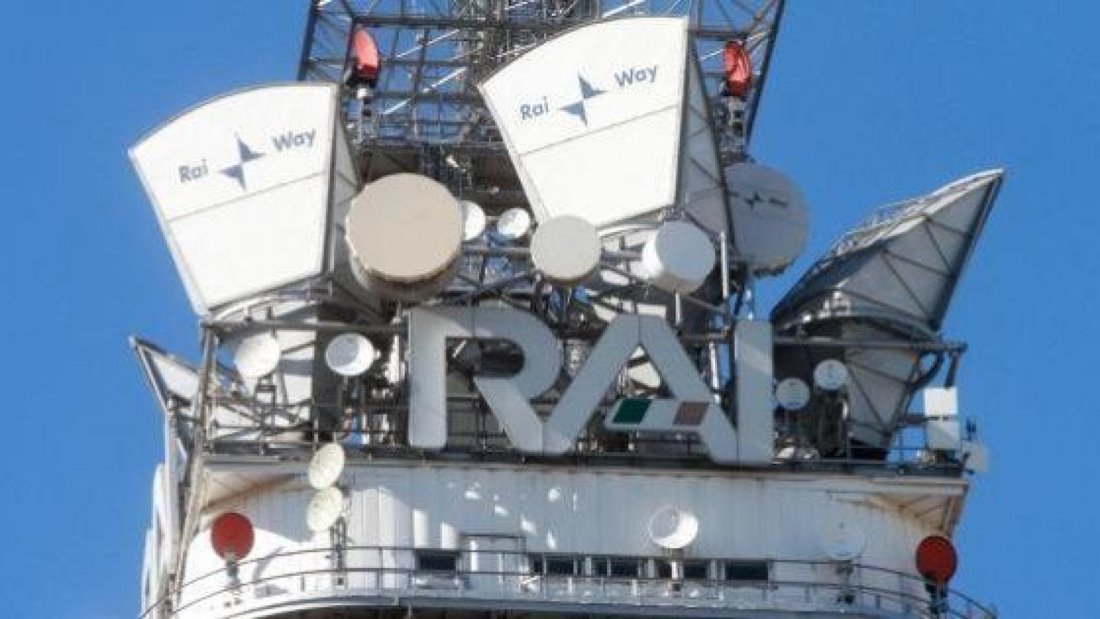 Per le torri tv è tempo di nozze. Il governo spingel'unione delle ...
