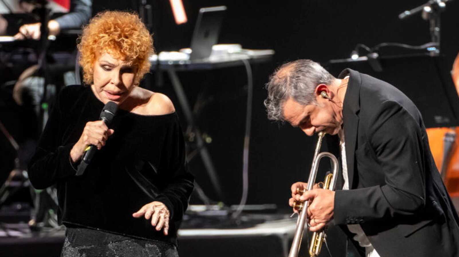 Vanoni, la lettera di Paolo Fresu: "Quando cantò scalza nel prato della casa di Fabrizio de André..." - HuffPost Italia