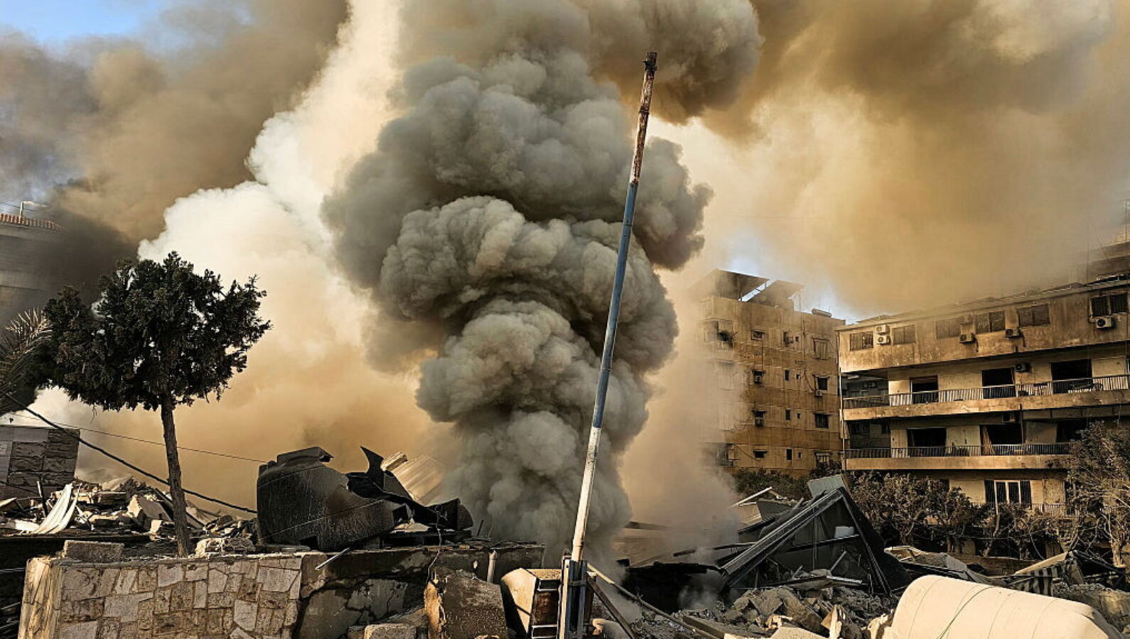 Guerra, 4° giorno. I soldati di Israele entrano in Libano. L
