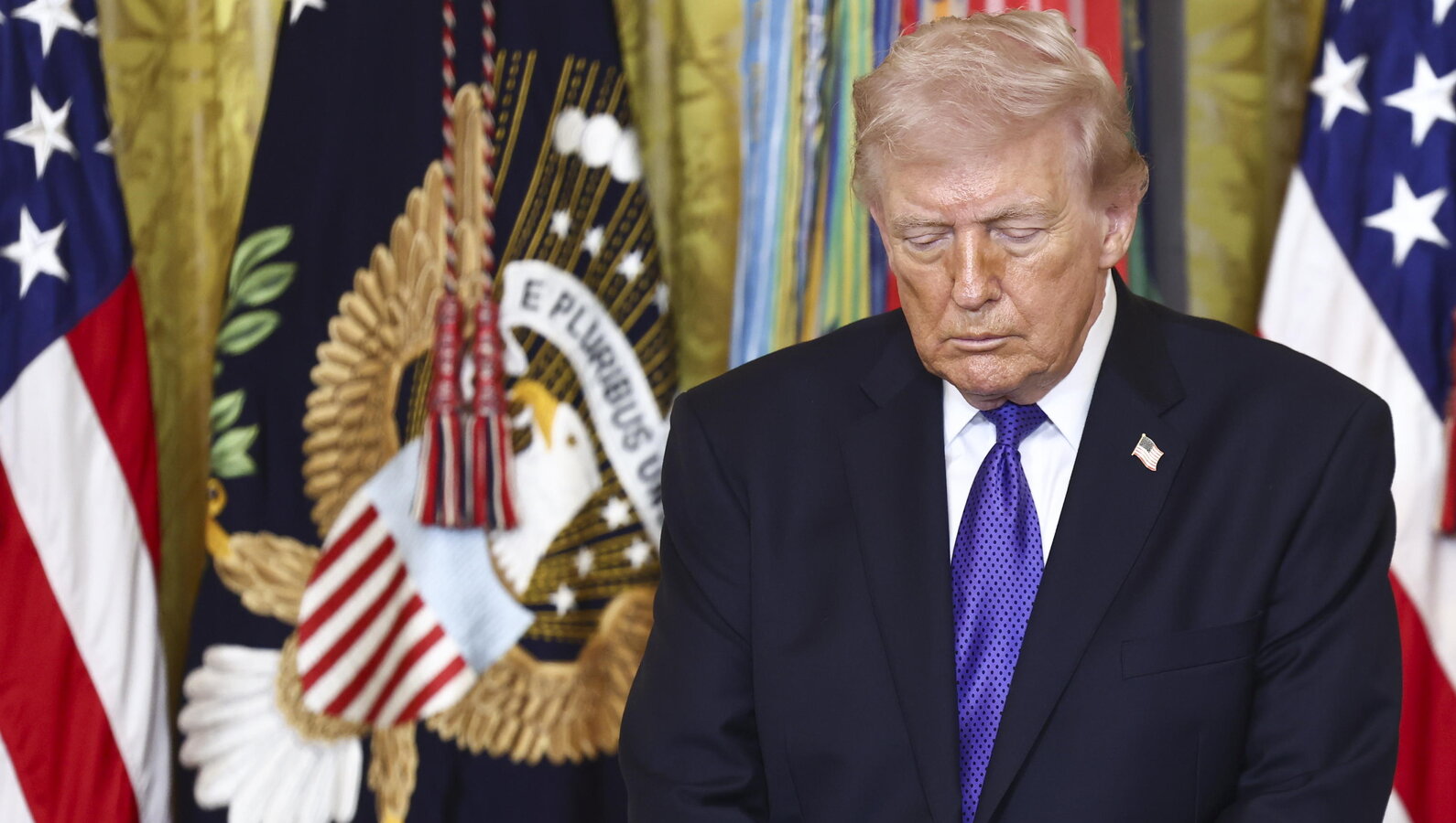 Iran funesto. Bannon, Carlson e gli altri, sconcertati da Trump (di M. Mazzonis)