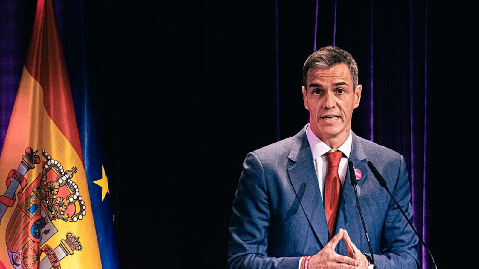 Rebelde. Sánchez ricusa Trump: solidali solo Starmer, Macron e il Vaticano (di A. Mauro)