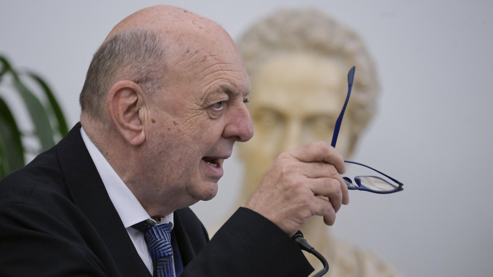 Il ministro Pichetto: "Fermeremo i rincari energetici ingiustificati"