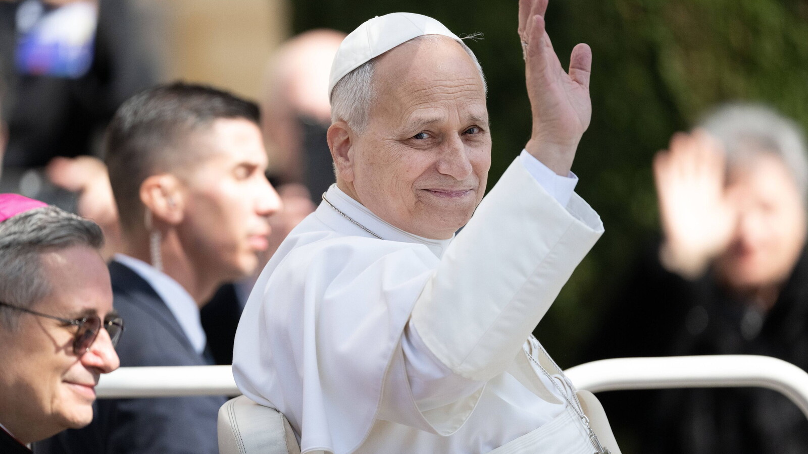Il cammello passa la cruna dell'ago. Leone XIV, il nuovo IOR e la visita a Montecarlo