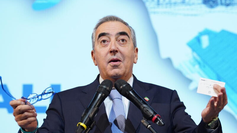 Pirotecnico psicodramma Pd per Gasparri