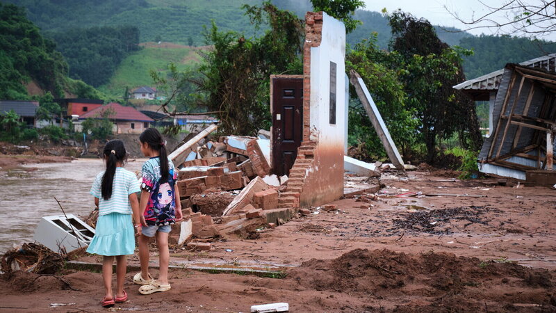 I rischi climatici mettono sempre più in pericolo l’infanzia