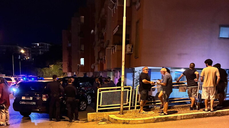 Due ragazze nelle mani dei cannibali