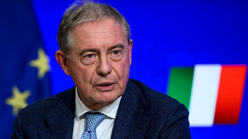 Adolfo Urso sulla crisi di Volkswagen in Cina