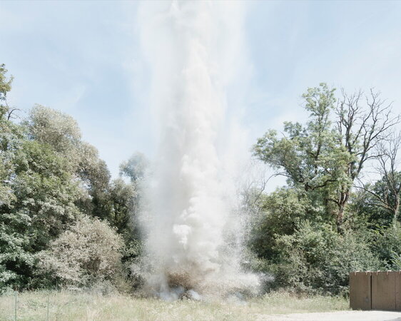 Revelation, l'Apocalisse di Lorenzo Meloni ha la forma di una colonna d'acqua: natura, tecnologia e potere si incontrano