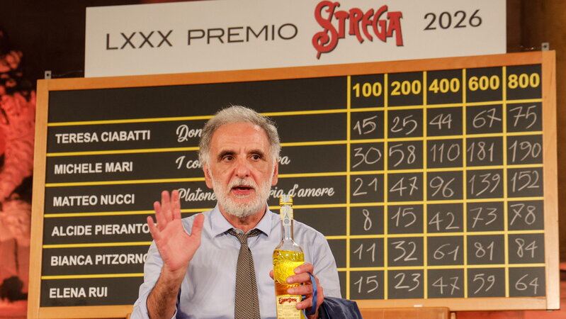 La vittoria dopo le polemiche. Michele Mari si aggiudica il premio Strega
