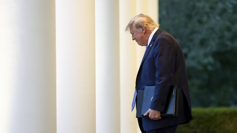 Il calo dei consensi per Trump nei sondaggi