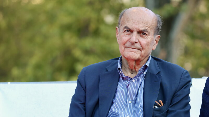 Pierluigi Bersani: Si facciano le primarie: per il leader serve un incrocio di culture, quello che aveva Prodi