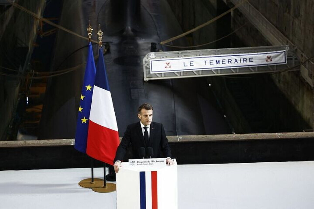 &Icirc;le Longue, 2 marzo 2026: il presidente della Francia Emmanuel Macron pronuncia un discorso davanti al sottomarino lanciamissili a propulsione nucleare Le Temeraire. Foto di Yoan Valat/Pool/Afp via Getty Images.