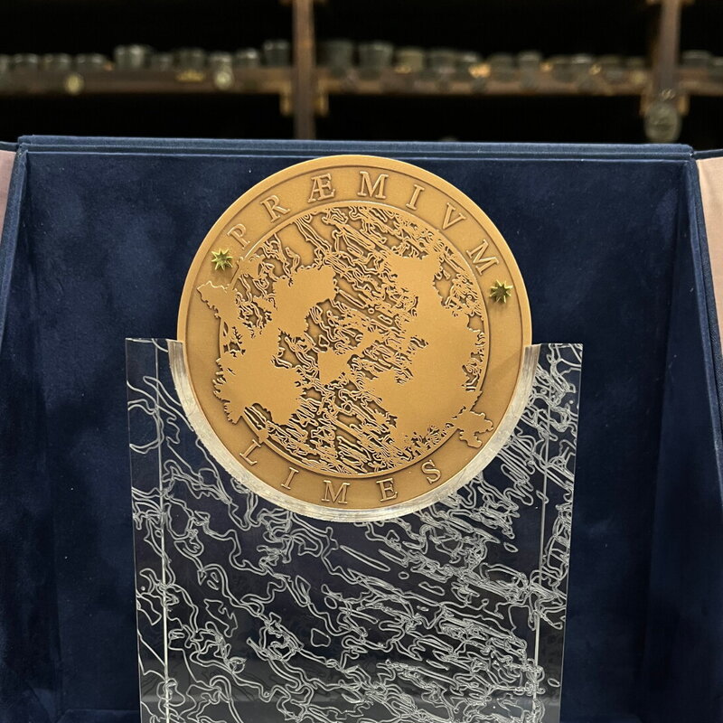 Medaglia del Premio Limes 2026. Per ulteriori informazioni <u><a href=https://www.limesonline.com/eventi/premio-limes-2026-21794832/?ref=LHTP-BH-I21874390-P2-S3-T1>clicca qui</a></u>