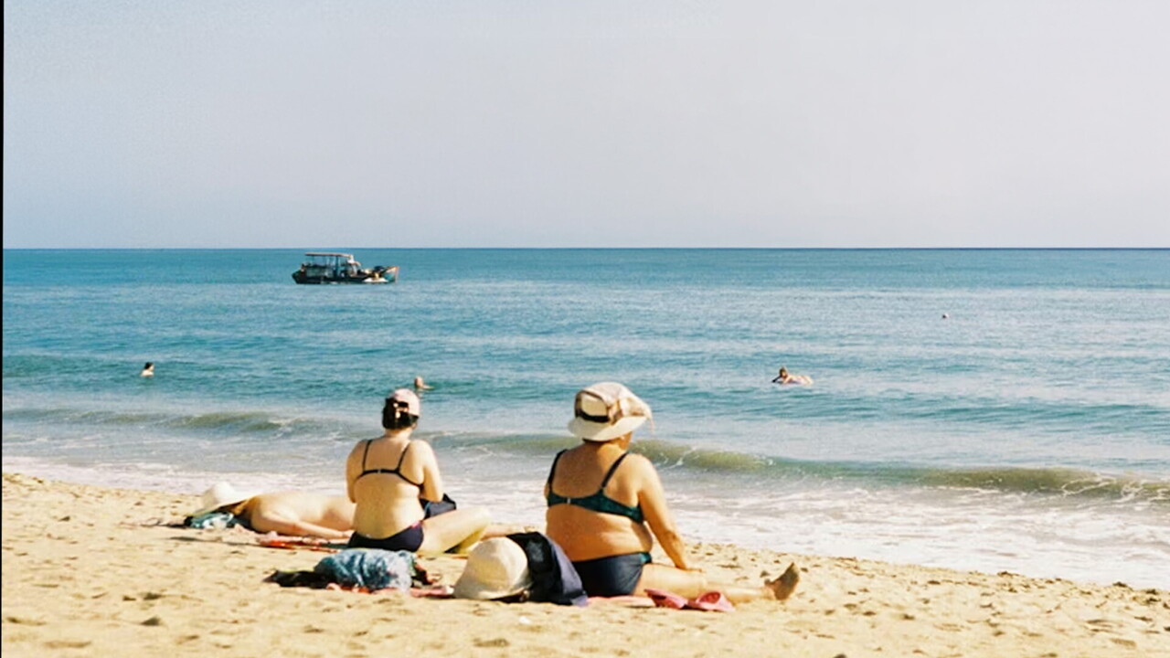 In Grecia ci sono sempre più spiagge senza lettini né ombrelloni