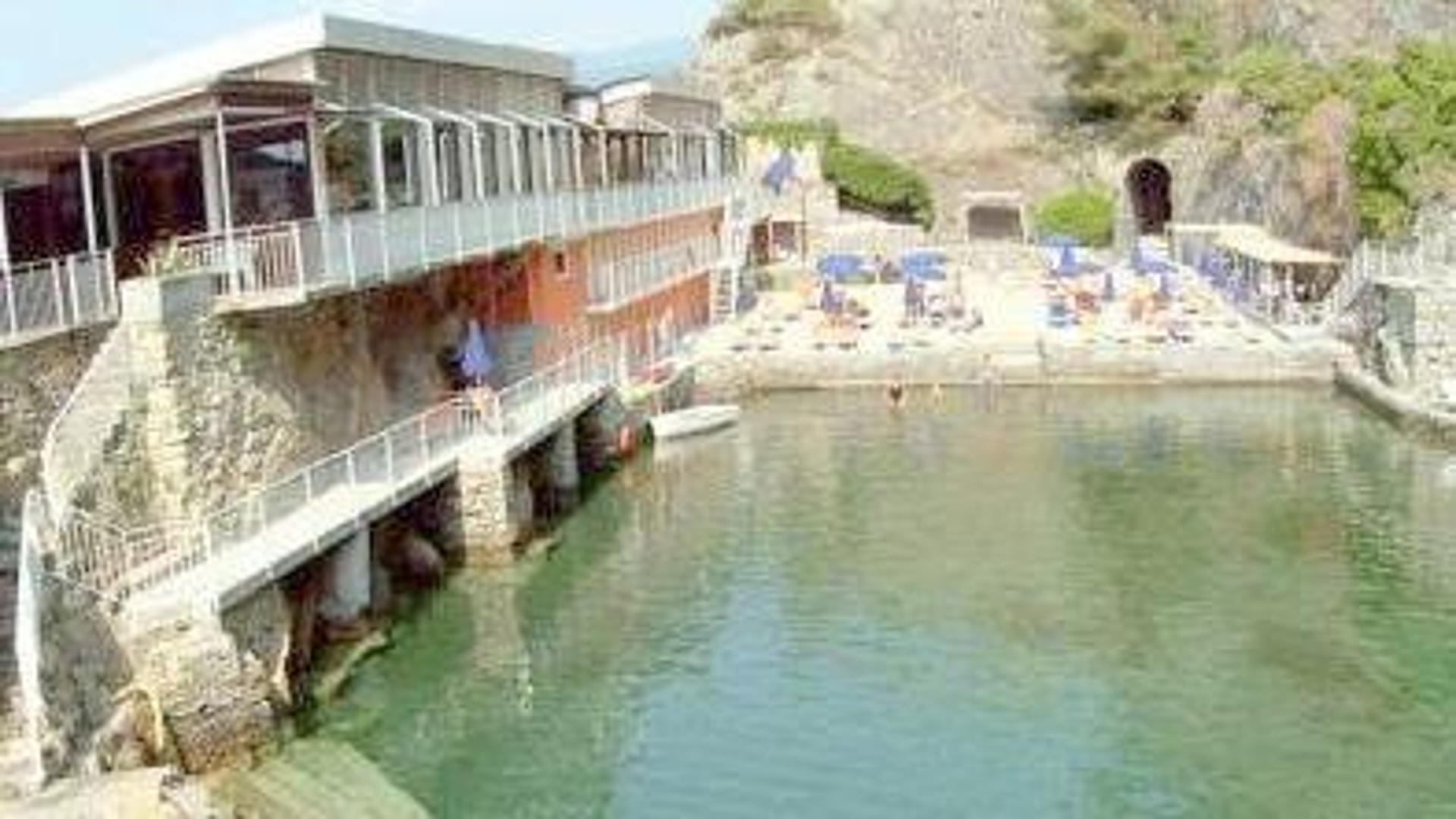 sestri levante piscina dei castelli