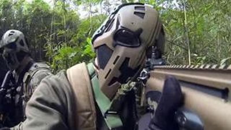 Balaclava Ignifuga SAS Blu – Passamontagna Forze Speciali Britanniche – Bennett Safety UK