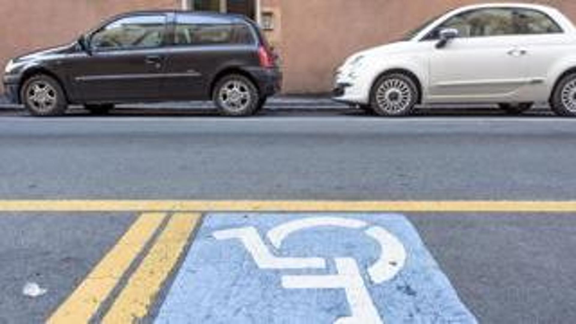 Parcheggi Riservati A Disabili A Genova Aumentano Invasori E Furbetti 