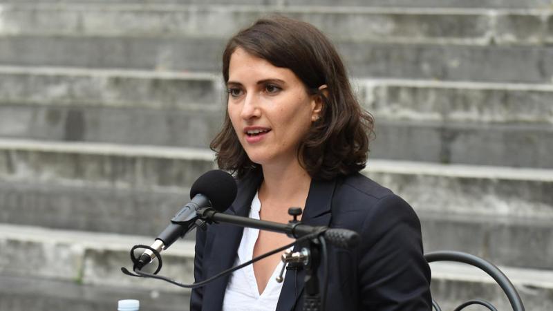 La denuncia social dell’ex consigliera regionale Alice Salvatore: “Molestata sul bus da alpini alticci”