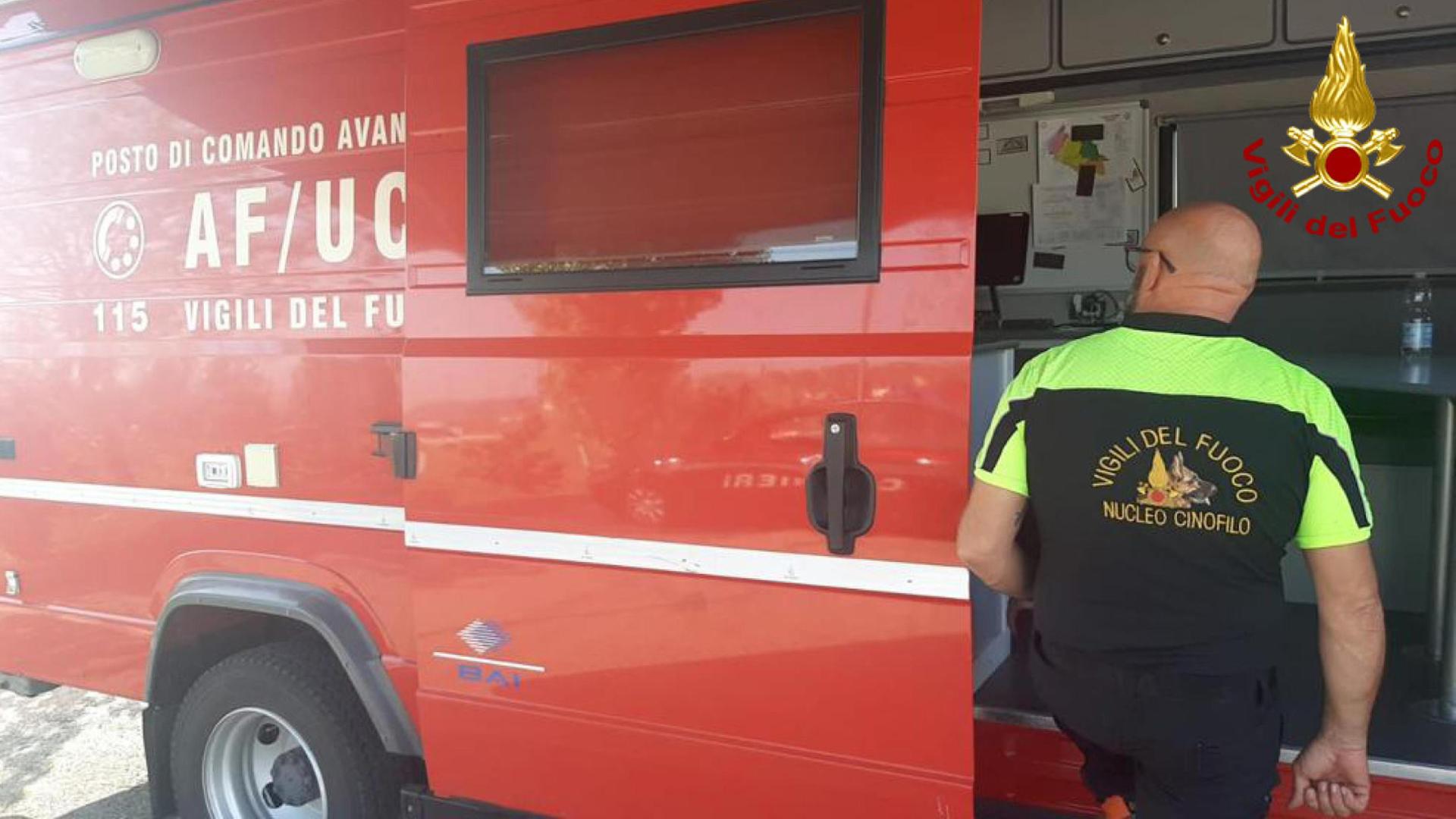 Rapallo Cane Lasciato In Auto Sotto Il Sole Salvato Dai Vigili Del 