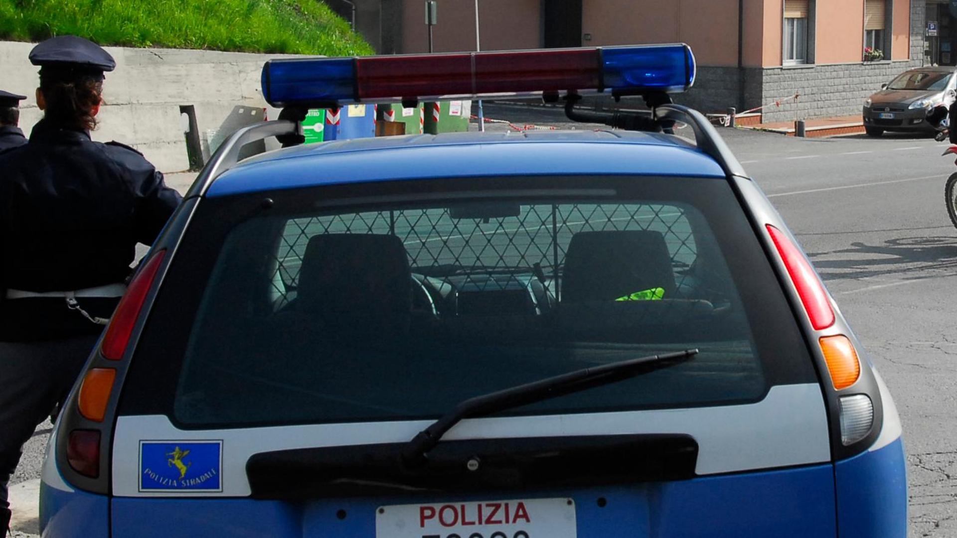 Millesimo, scontro fra auto e camion: feriti mamma e due figli - La Stampa