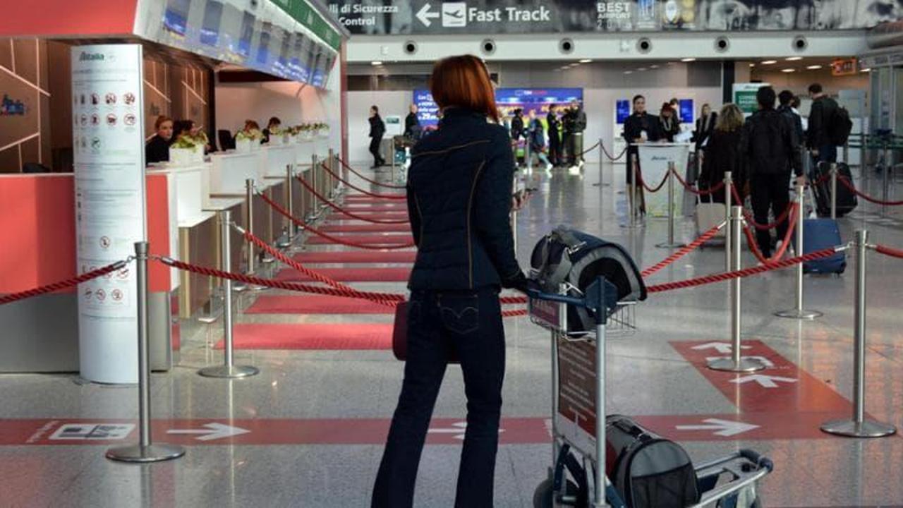 Caos treni, lo scandalo del caro voli: fino a 800 euro per un aereo Torino-Roma