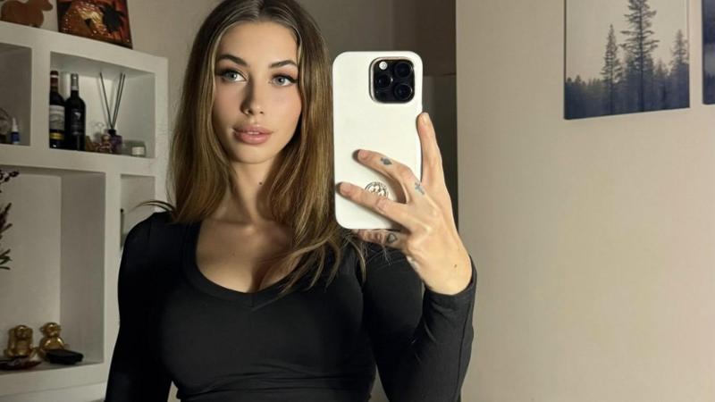 L’influencer Eva Menta e i siti per adulti: “Il limite di età? Non un