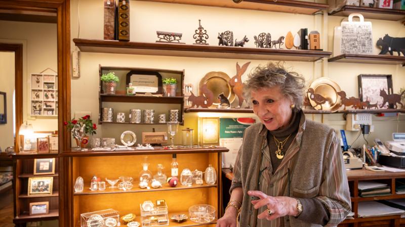 Storia, arte e modernità nel maxi store di Pisano: “I clienti vengono da noi per affetto e tradizione”