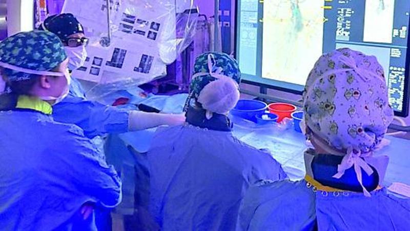 Paziente del San Martino operato in diretta davanti a quattromila chirurghi vascolari