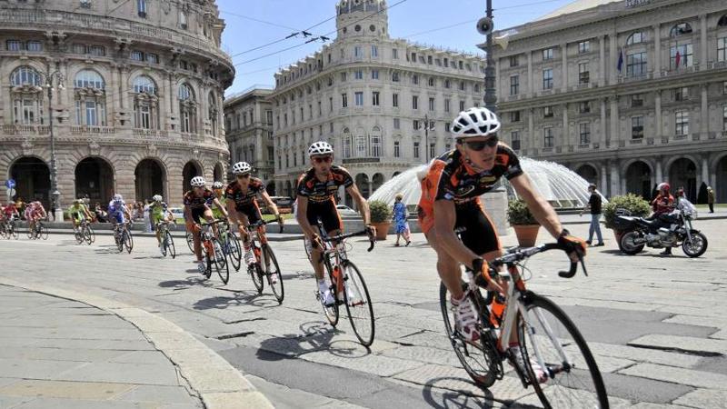Genova, Giro dell’Appennino e Fiera di Santa Zita: traffico e divieti in Val Polcevera, Sopraelevata e Foce