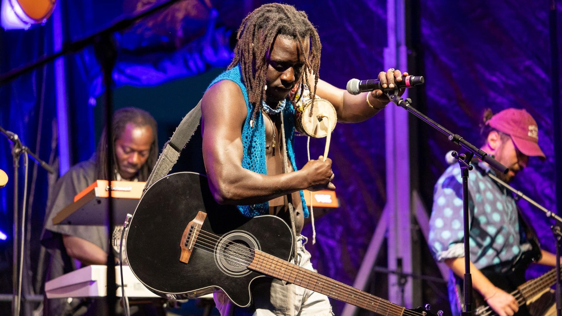 Da Sampierdarena a Dakar "Solo pace” con la musica di Alassane Badboy e The Conquerors