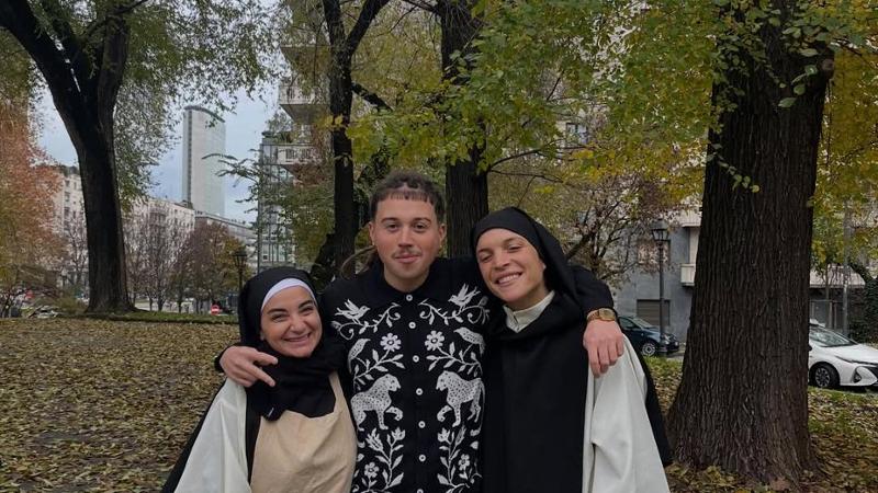 Ecco chi c’è dietro il profilo social di Vita da Suore: l’attrice Noemi Esposito ha studiato recitazione a Genova anche per diventare Suor Paola