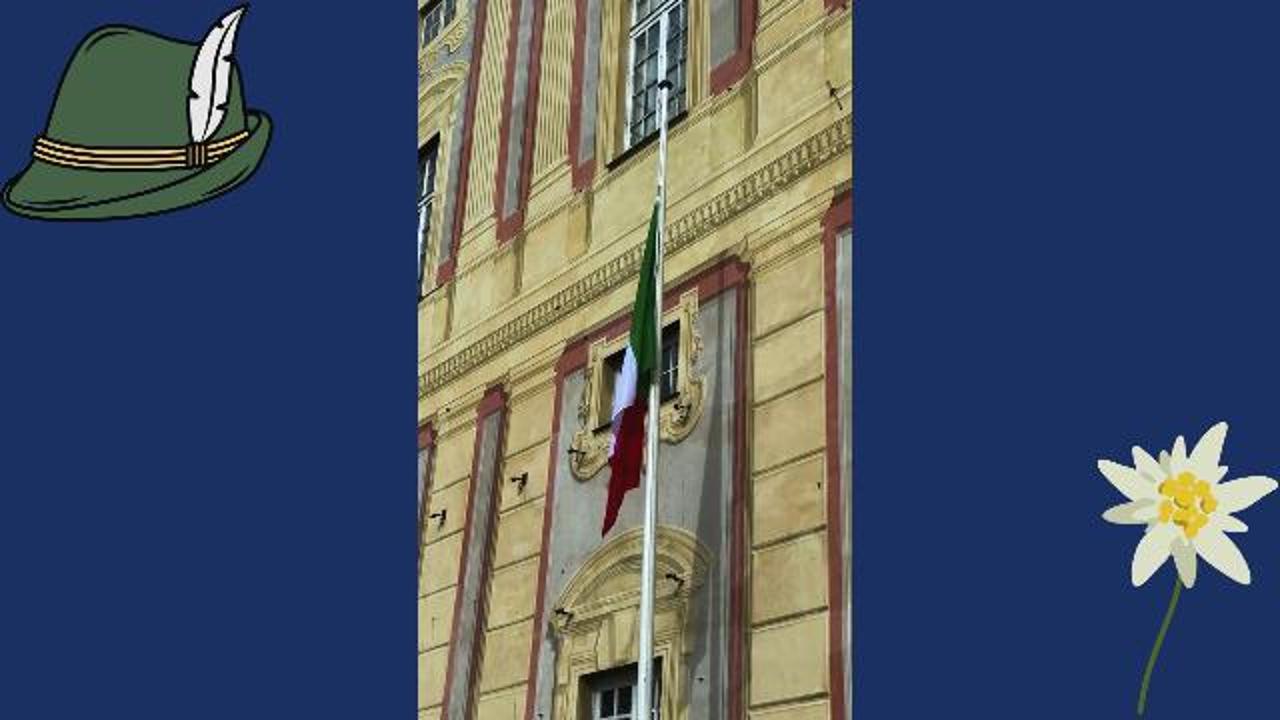 L'alzabandiera in piazza De Ferrari apre la 97ª Adunata nazionale degli Alpini
