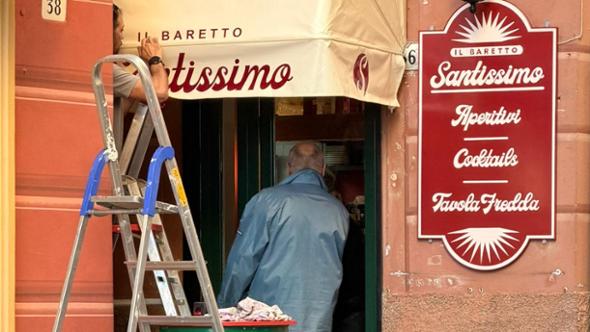 Dopo Sanremo, Sayf investe a casa: il Santissimo Bar ora prende forma