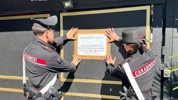“Cliente picchiato dai buttafuori”, discoteca chiusa per 15 giorni ad Alassio