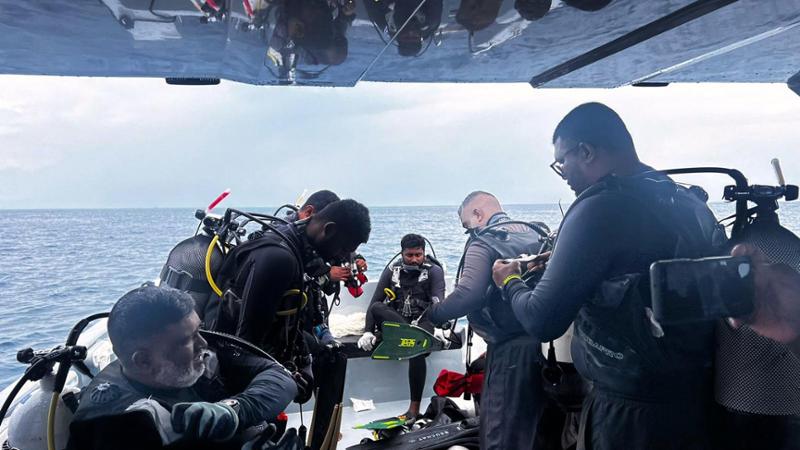 Tragedia alle Maldive, morto un sommozzatore che cercava di recuperare i corpi dei sub italiani