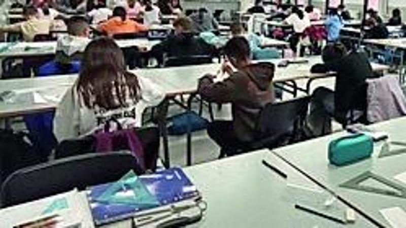 Disegno tecnico, in gara 1.700 ragazzi delle scuole medie di Genova