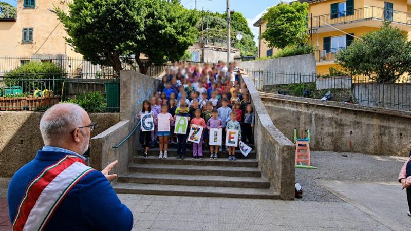 Crevari, la scuola “Giacomo Canepa” ha un’area giochi nuova di zecca