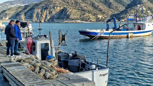 Fermo pesca 2025, via ai rimborsi: “Ancora bloccati quelli del 2023”