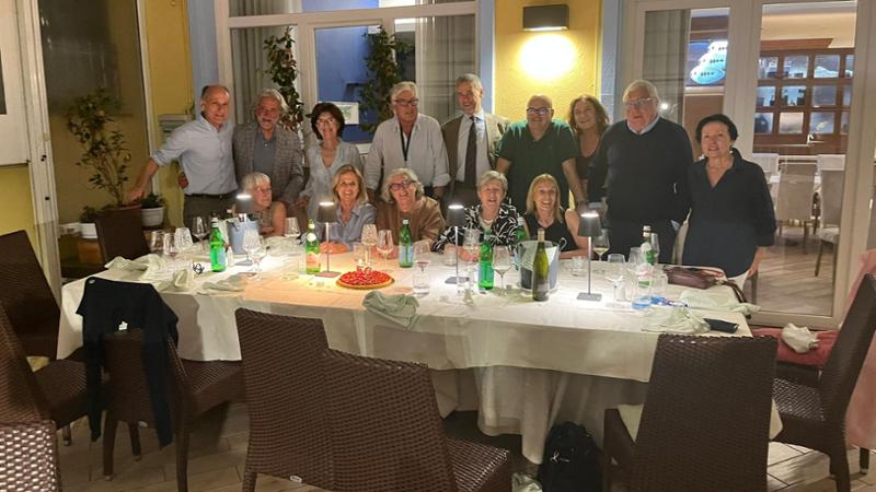 Istituto Arecco, gli ex ragazzi del 1976 si ritrovano a 50 anni dalla maturità