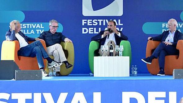 I direttori e le sfide dei giornali: “L’IA non può raccontare le guerre”