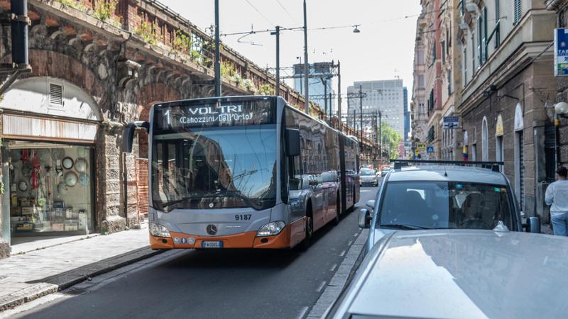Via Buranello chiude di nuovo: traffico deviato su via Cantore e bus con percorsi modificati
