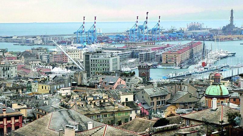 Case e degrado, la crisi dei vicoli. E il turismo allontana i residenti