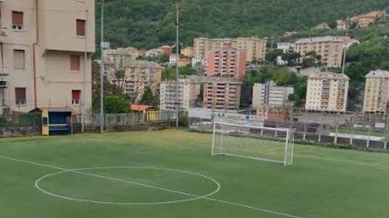 Genova, il campetto a Molassana rischia la chiusura. Il quartiere si mobilita: “Salvatelo, qui cresciute intere generazioni”